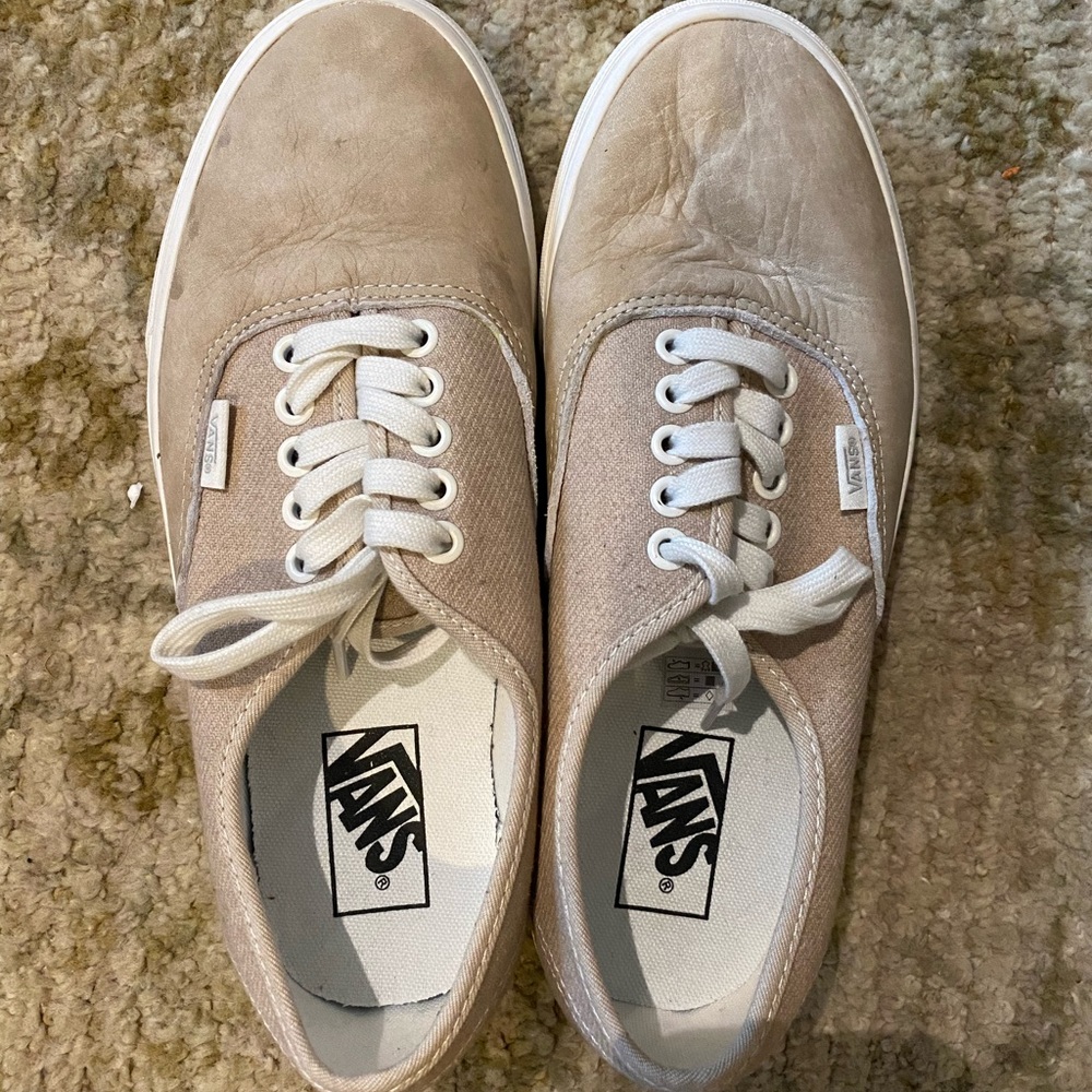 VANS - tan lace ups